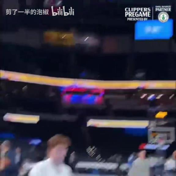 寶藏球員！你覺得小瓊斯能延續(xù)去年季后賽的亮眼表現(xiàn)嗎？